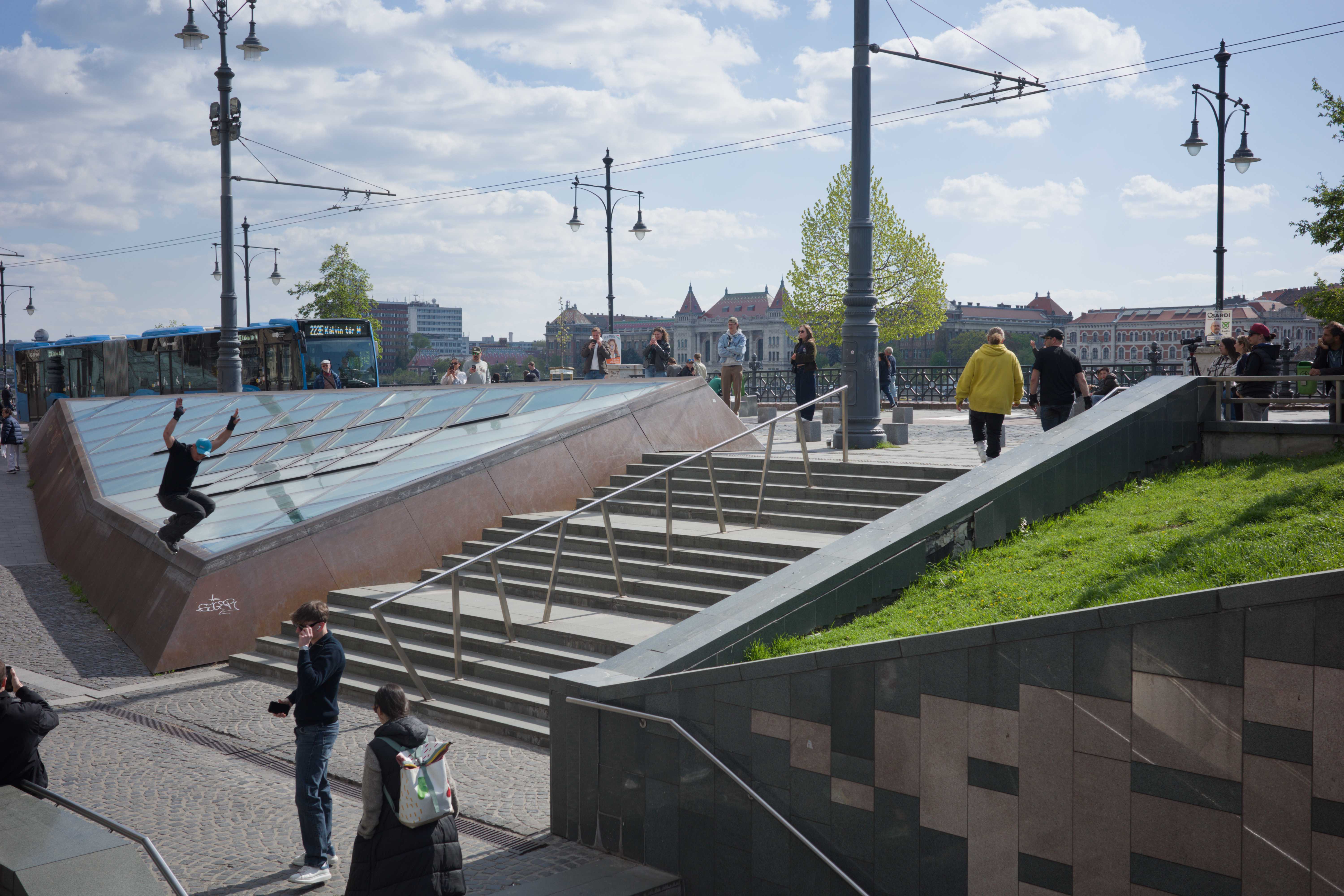 Inline Skater, die Tricks machen