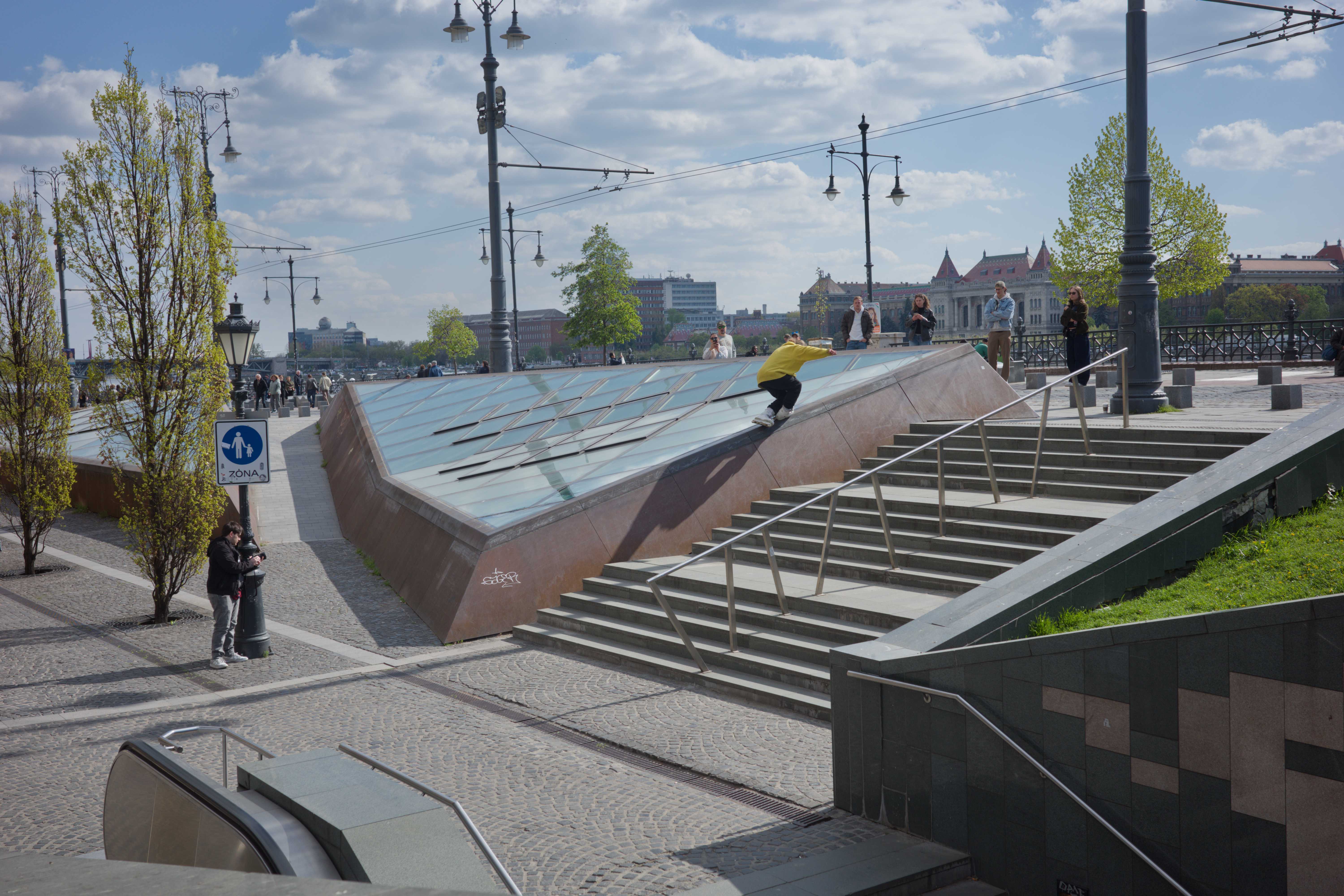 Inline Skater, die Tricks machen